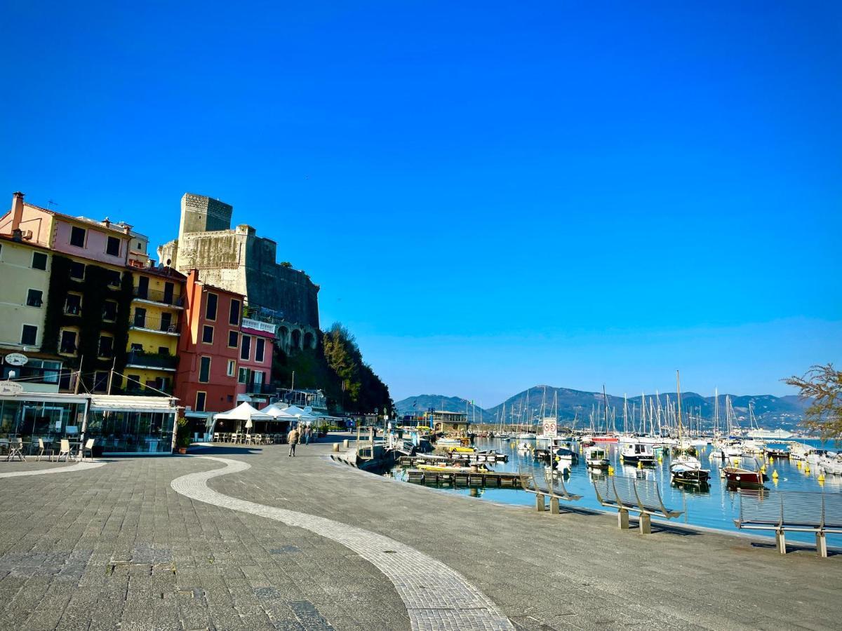 Il Sogno Dei Poeti Lägenhet Lerici Exteriör bild